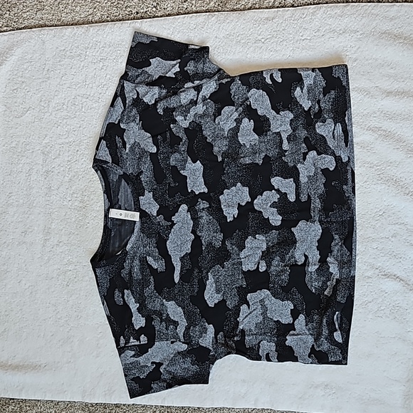 Cropped top - Picture 1 of 4